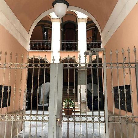 Bross Apartament Salerno Exterior foto